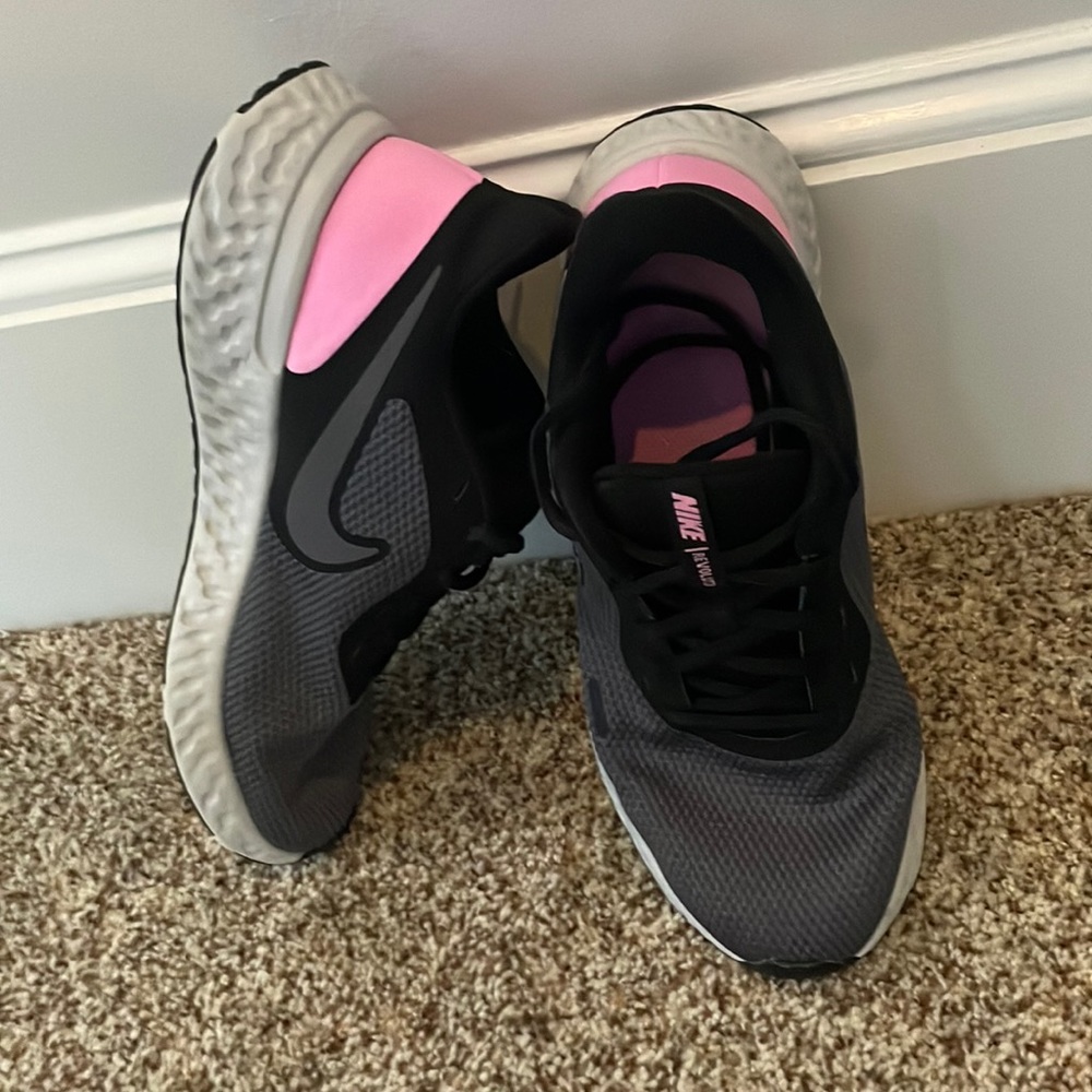 Womens Nike sneakers
